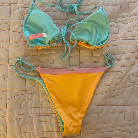 NWOT Victoria’s Secret Bikini - Picture 4 of 8